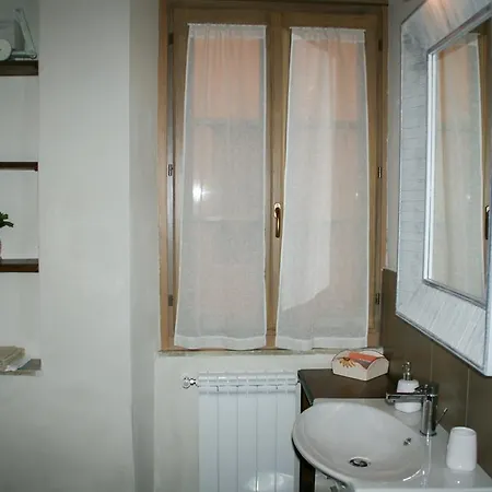 Residenza Fra Le Torri - Charme & Art Gallery *