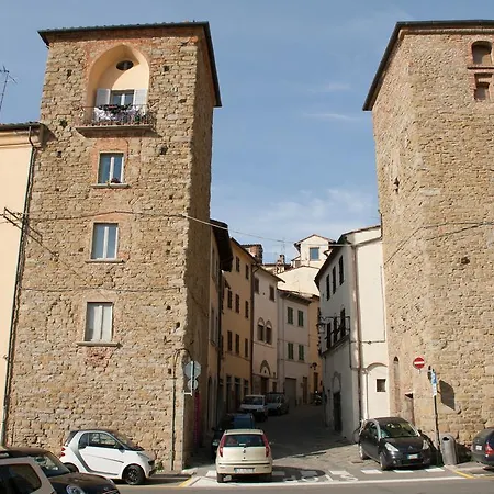 Residenza Fra Le Torri - Charme & Art Gallery * Arezzo