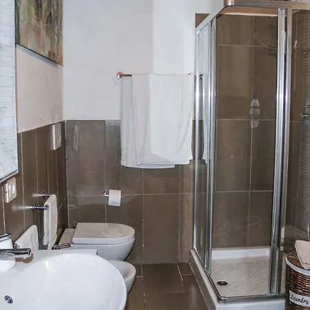 Residenza Fra Le Torri - Charme & Art Gallery Arezzo