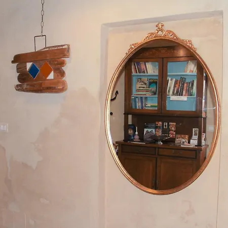 Residenza Fra Le Torri - Charme & Art Gallery Apartment Arezzo